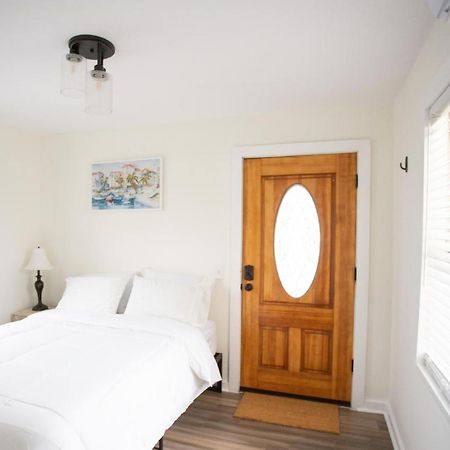 Cozy Studio - Blocks From The Ocean! Jacksonville Beach Exteriör bild
